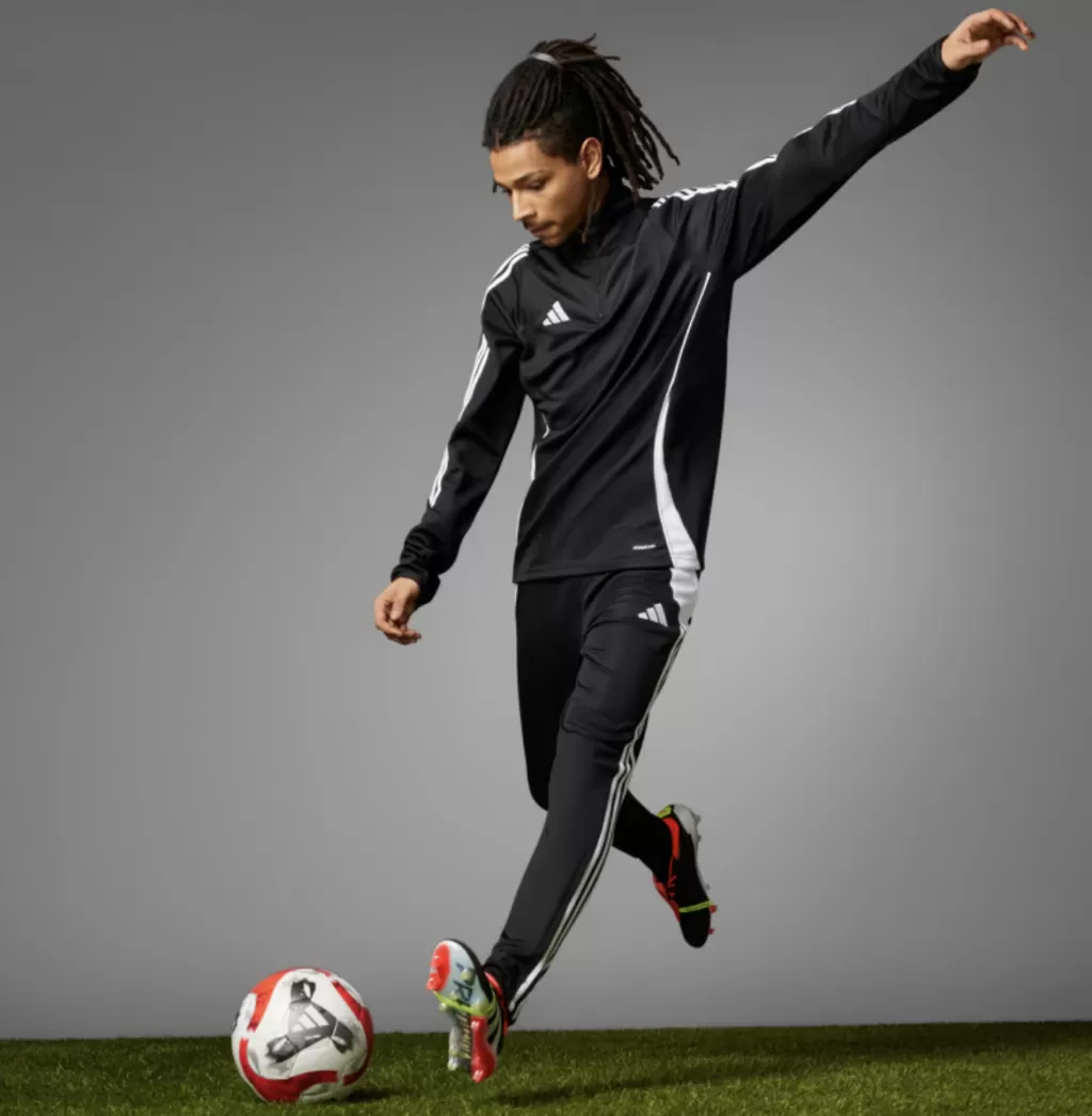 Бутсы профессиональные Adidas Predator Elite FT FG